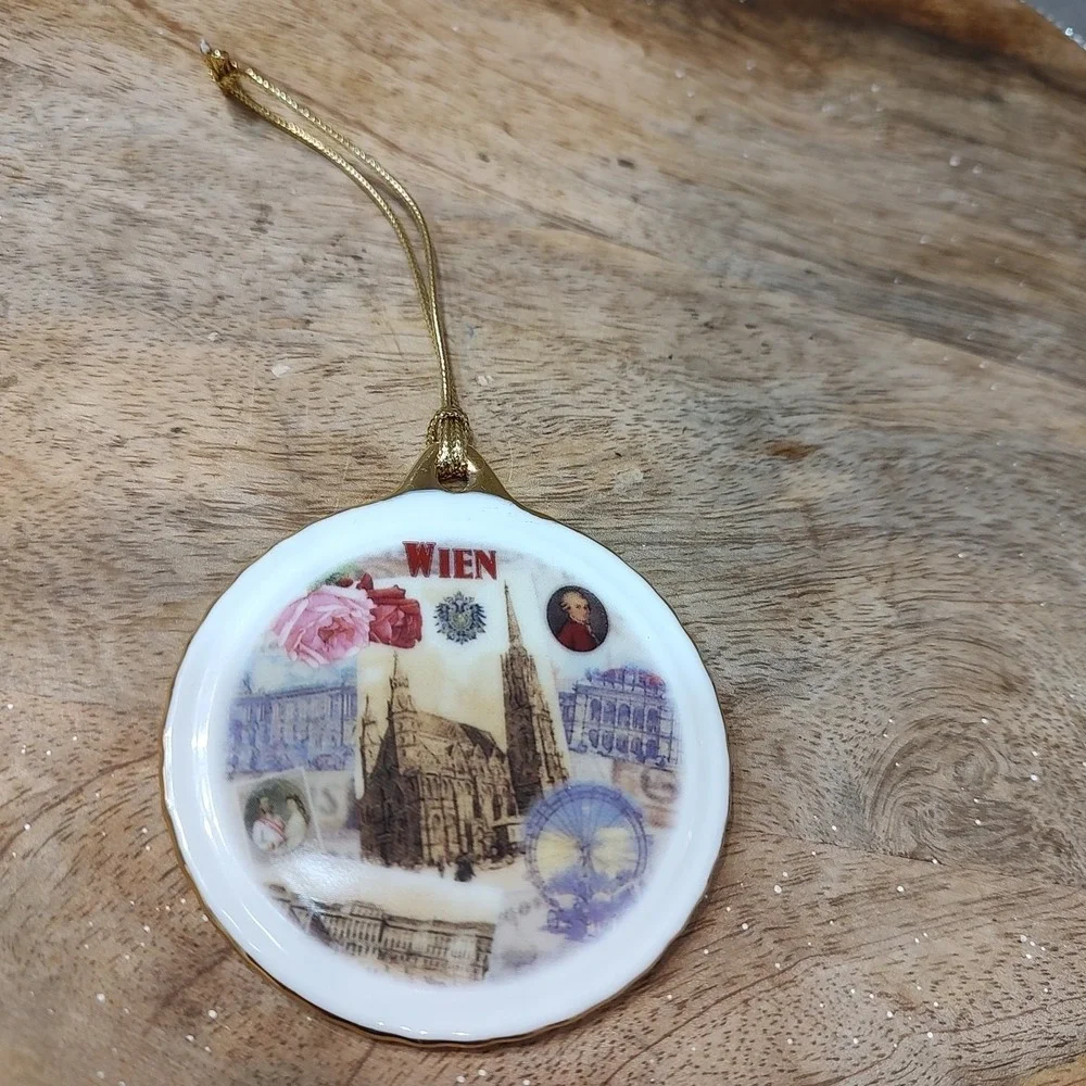 Reutter‎ Porcelain Wien Vienna Germany Ornament Christmas Holiday Vacation